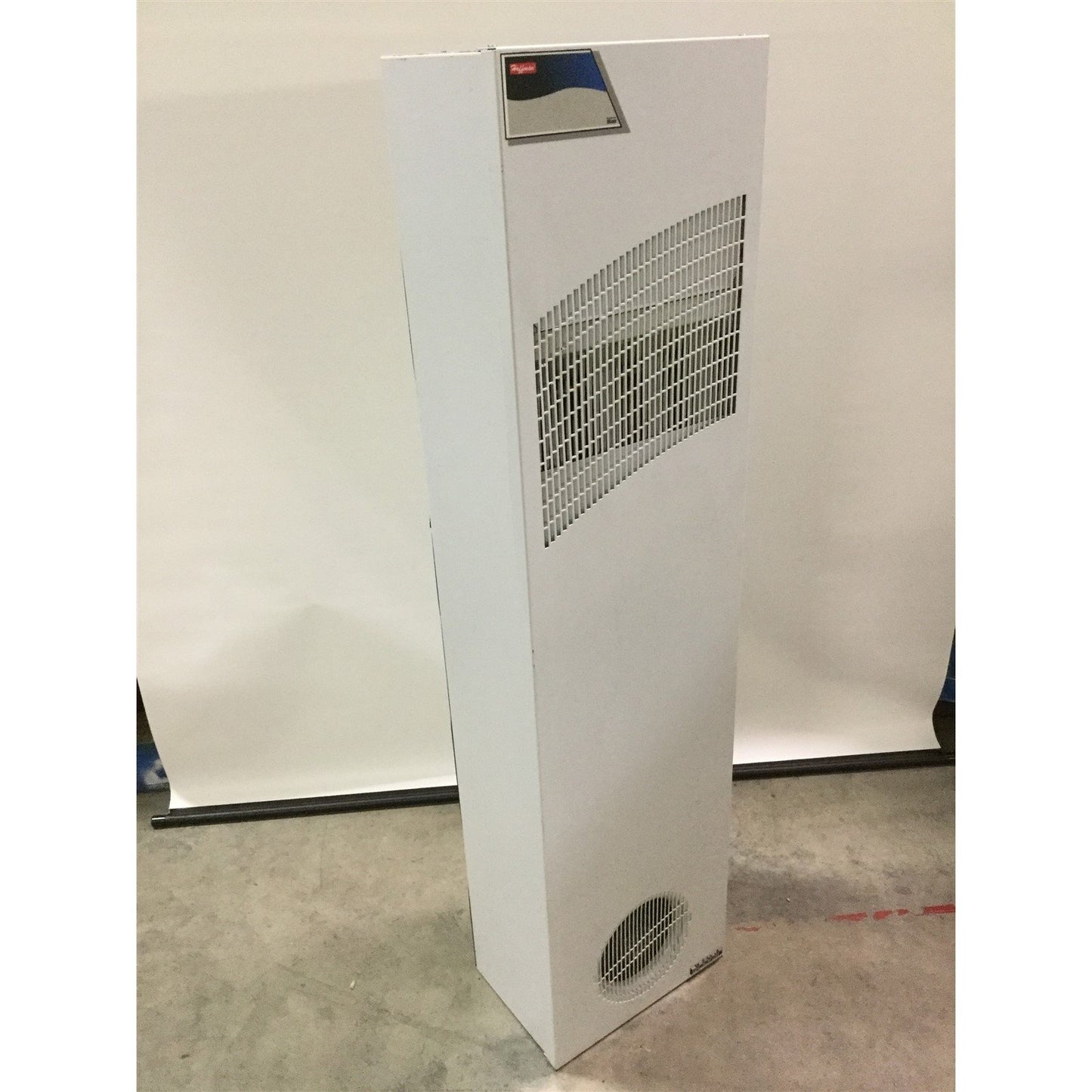Used Hoffman APW ProAir XR60-8426-012H Enclosure Heat Exchanger Fan Air Cooled 230VAC