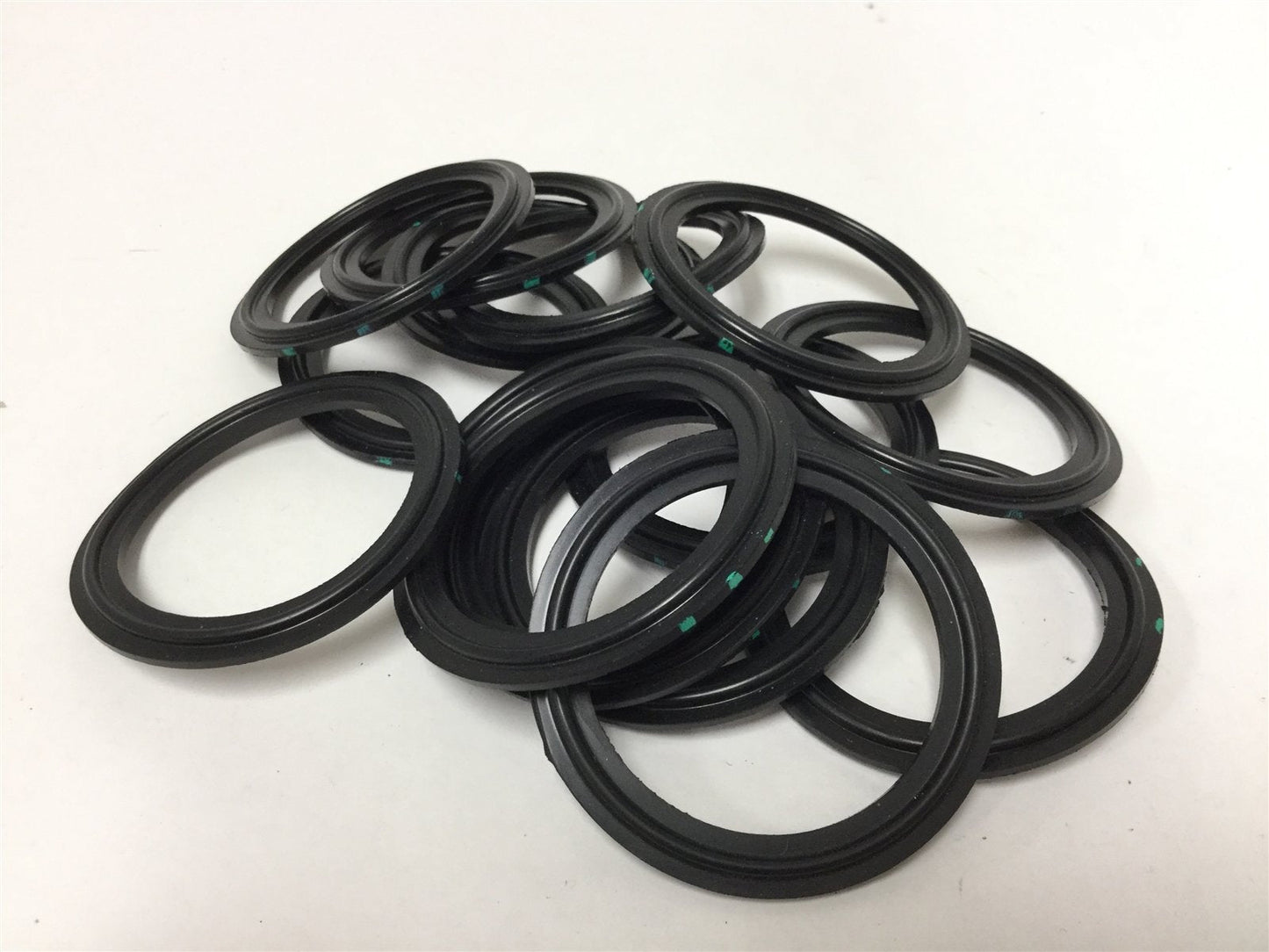 New Lot of 15 New TEK Products 40MPE-200 Tri-Clamp Gaskets, Size: 2", Material: EPDM