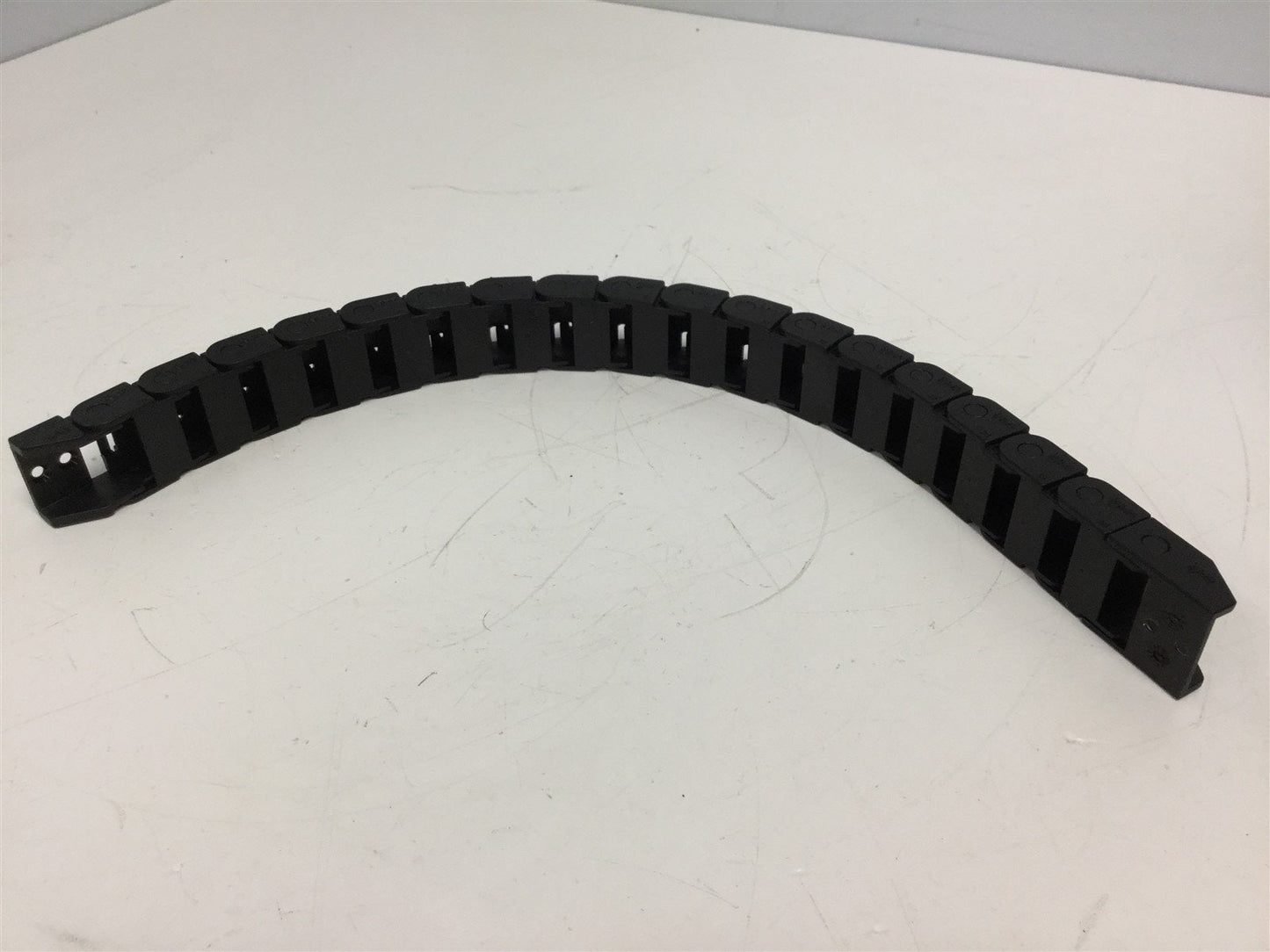 Used Igus 07.20.028 Energy Chain E-Chain Width: 28mm, Length: 384mm, Height 16mm
