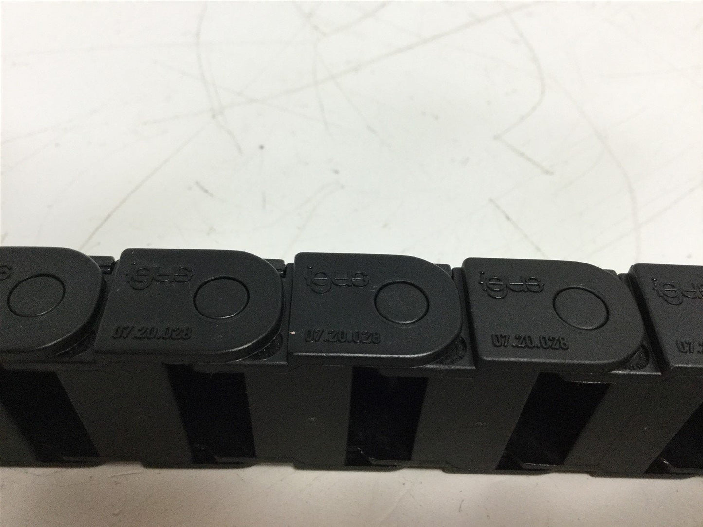 Used Igus 07.20.028 Energy Chain E-Chain Width: 28mm, Length: 384mm, Height 16mm