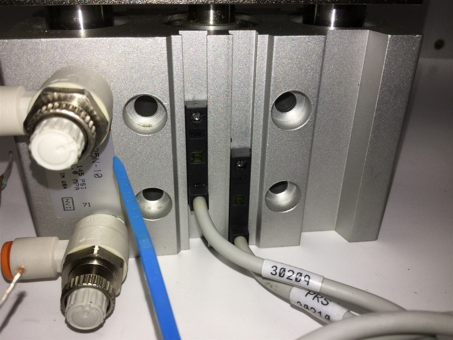 Used SMC MGPM25N-10 Compact Guide Cylinder With D-Y69B Auto Switch Position Sensors