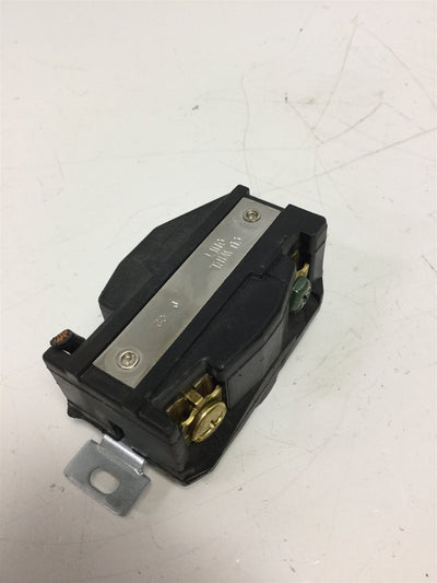 Used Cooper Hart-Lock Receptacle Nema L6-30 Voltage: 250 VAC, Amperage: 30A, 3-Pole