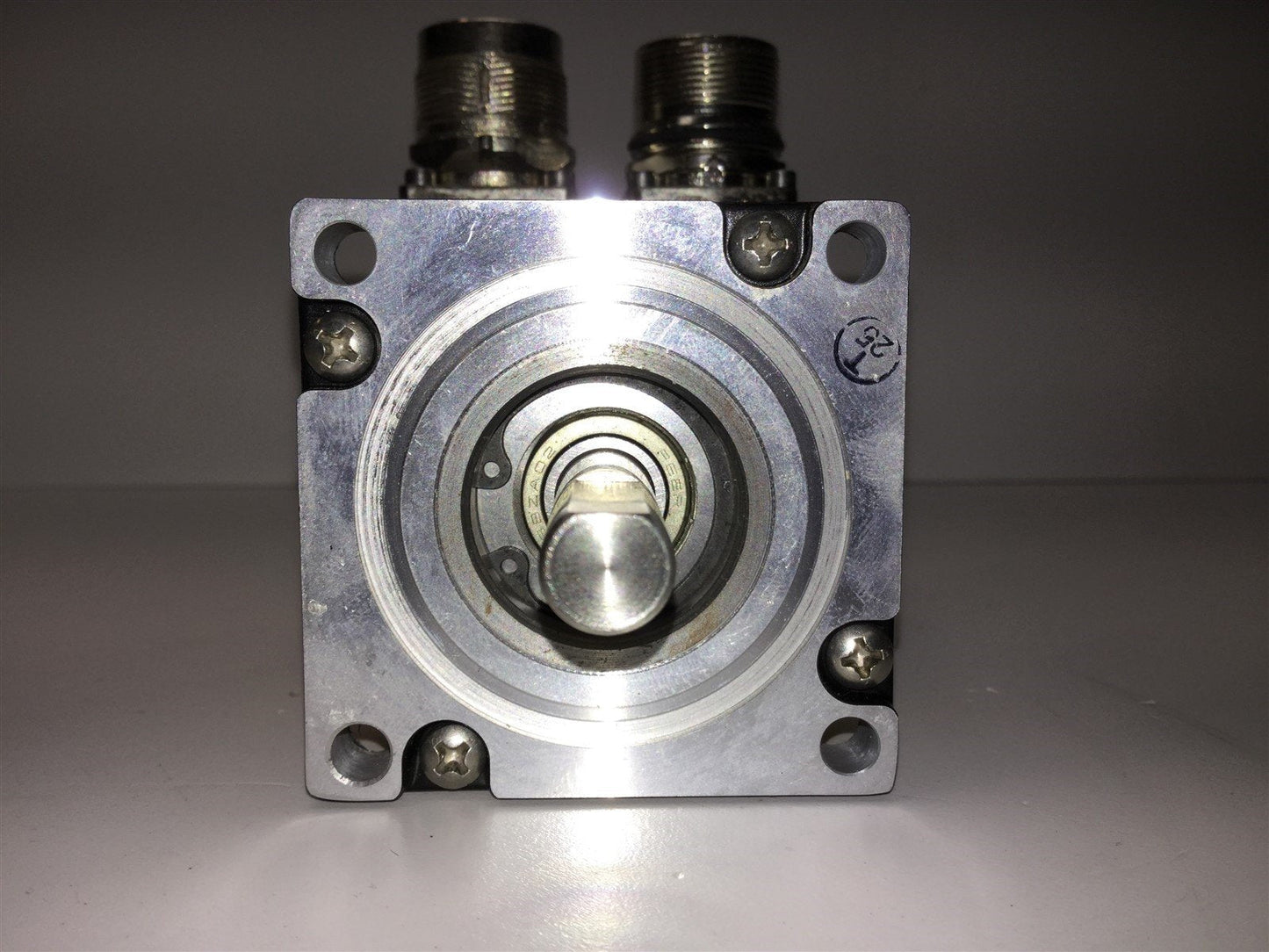 Used Parker Compumotor BE231DJ-FPSN Servo Motor Flat Shaft No Brake 340VAC