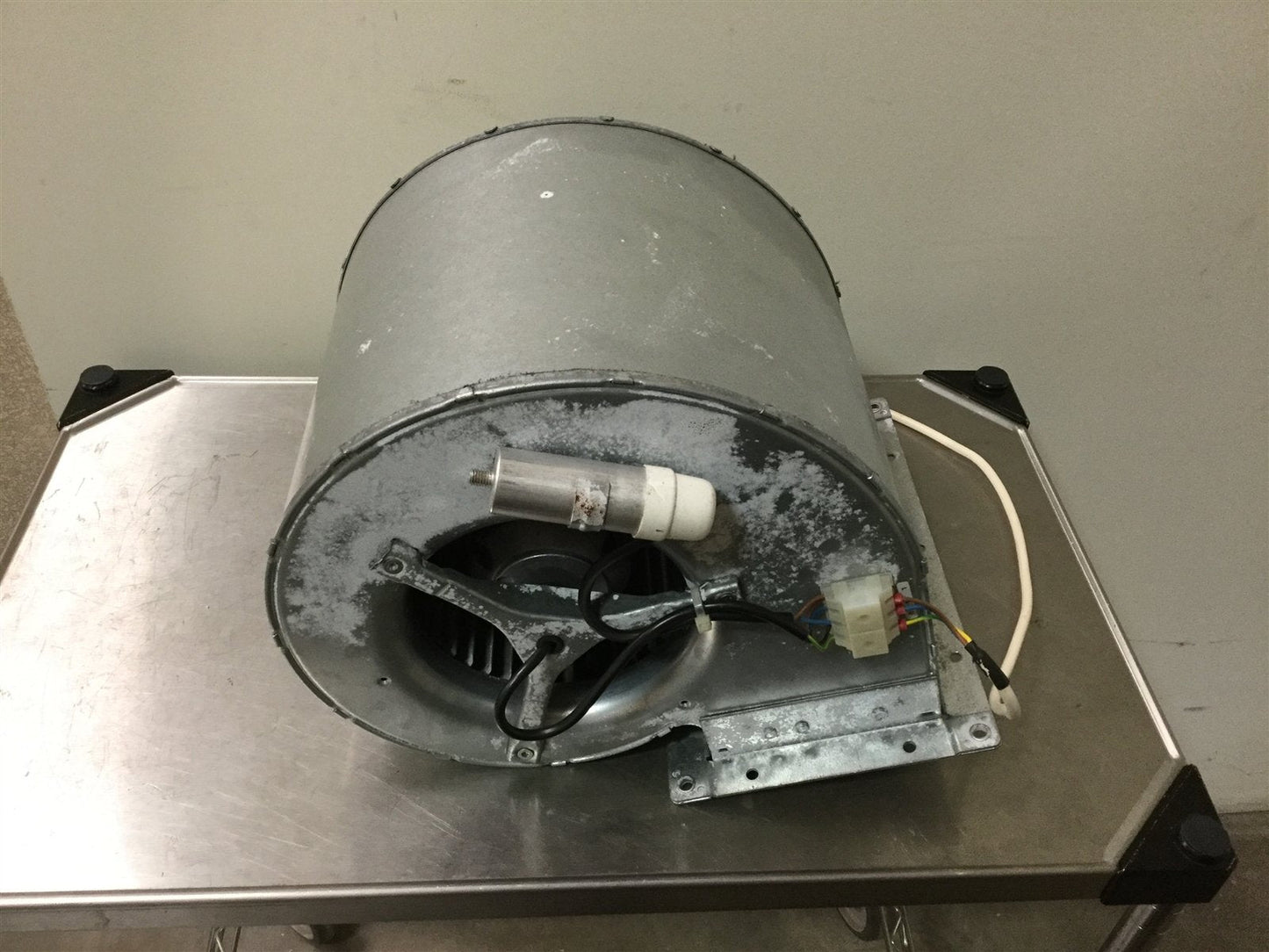 Used EBM-Papst D4E180-BA05-50 Fan Blower, 1250RPM, Voltage: 240VAC 50Hz, 305W