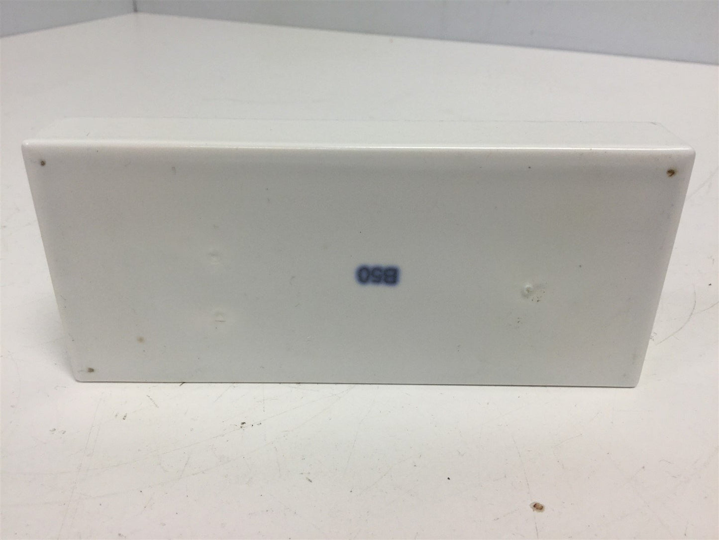 Used Lumonics JK-700 Pumping Chamber Porcelain Flash Bulb Tray, 5-3/8"x2-3/8"x3/4"