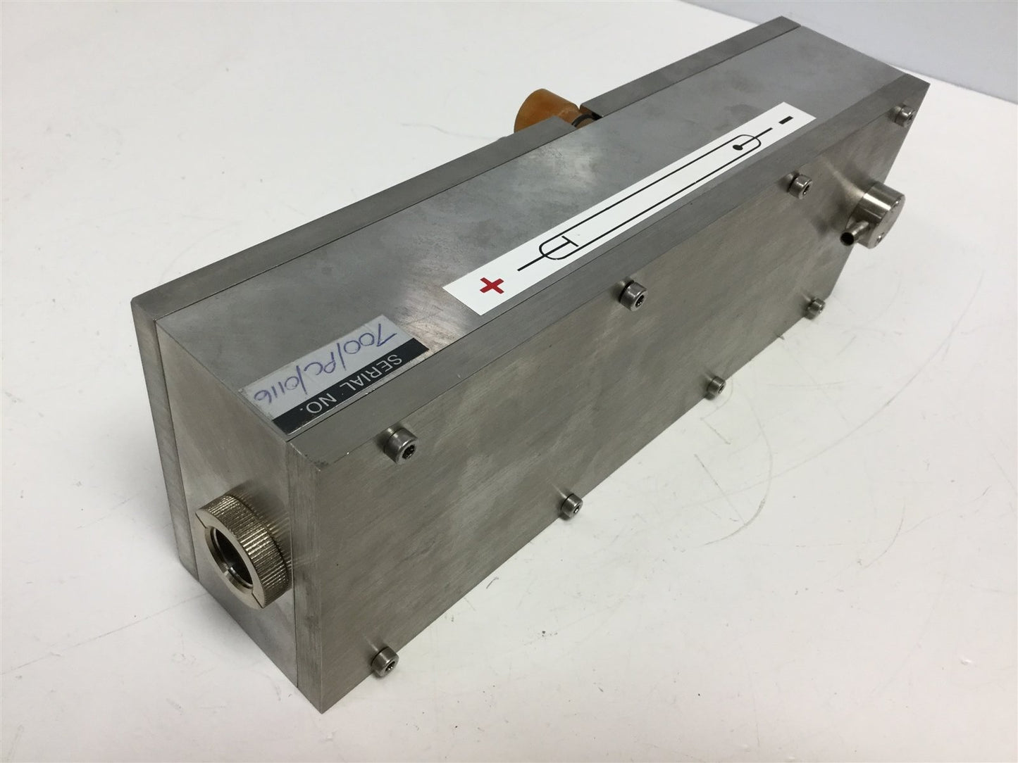 Used GSI Lumonics JK 700 Laser Pumping Chamber Missing Fittings