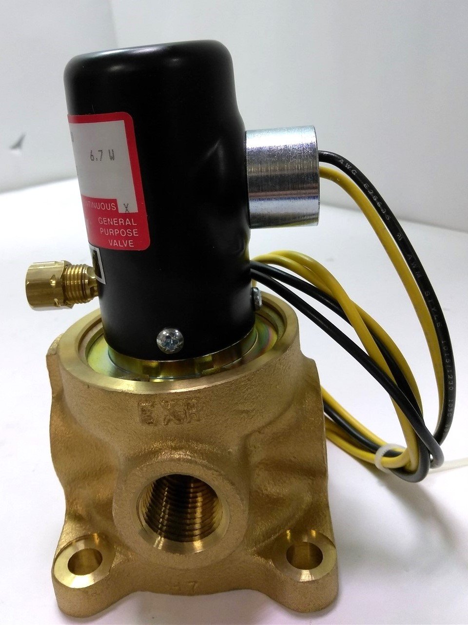 New – Open box Humphrey 500AE1 3 10 Electric Solenoid Valve, 0 -125 psi, 1/2" NPT, 24V DC