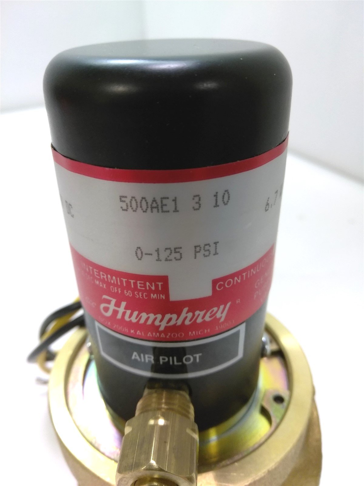 New – Open box Humphrey 500AE1 3 10 Electric Solenoid Valve, 0 -125 psi, 1/2" NPT, 24V DC