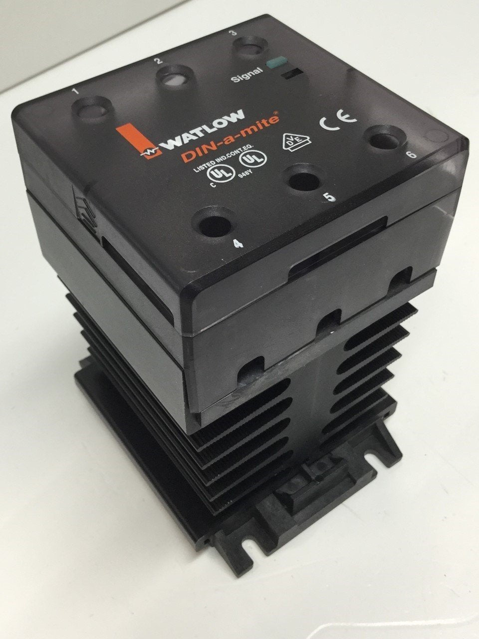 Used Watlow DB3C-1560-C000 DIN-a-mite Solid State Power Controller 600VAC, 15A, 24VDC