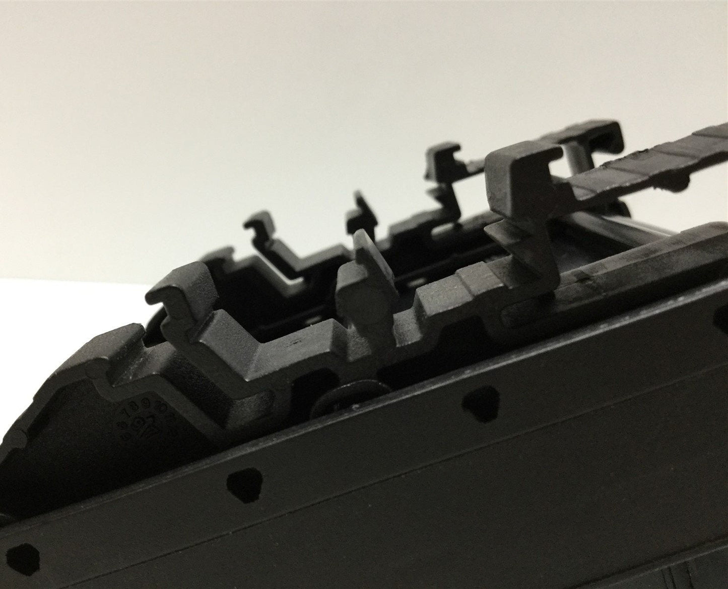 Used ASI IMDS25F Terminal Block Interface Module 26-12AWG 25-Position DIN Mounting