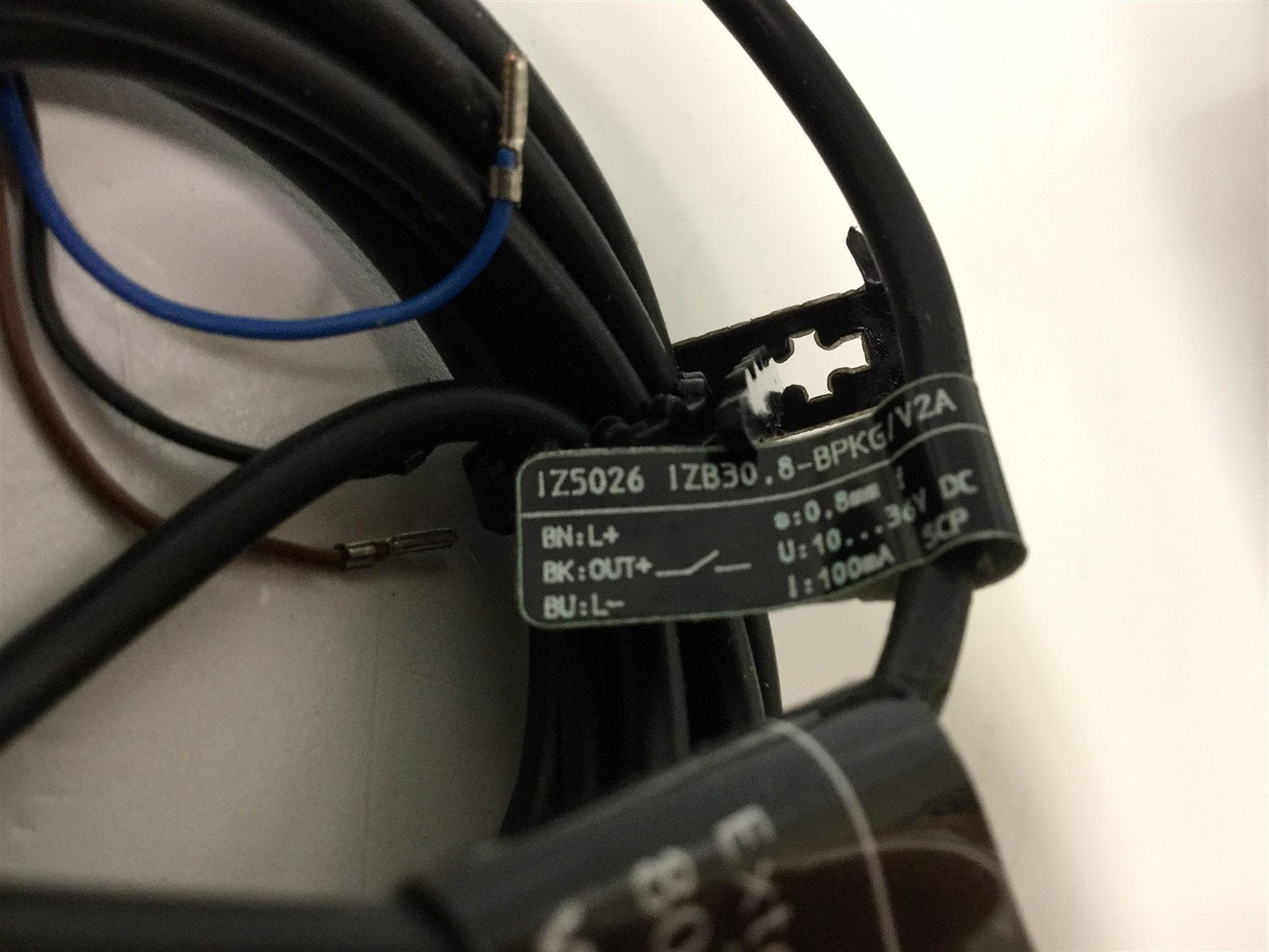 New IFM Efector IZ5026 Inductive Proximity Switch, PNP Normally Open, 24VDC