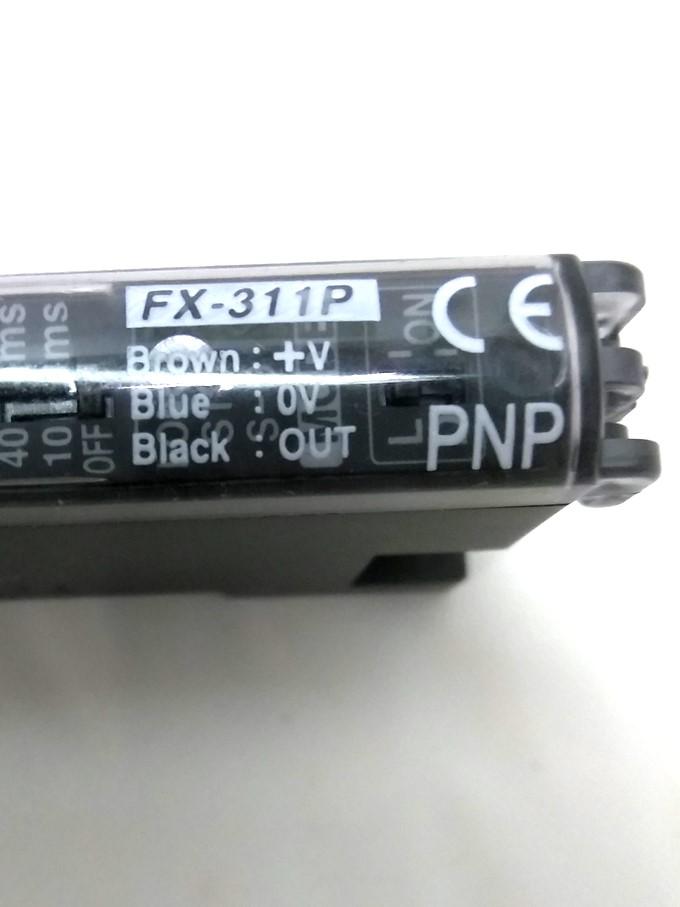 New Sunx FX-311P Fiber Optic Amplifier, In: 12-24VDC, Out: PNP, 2.2mm OD Fiber