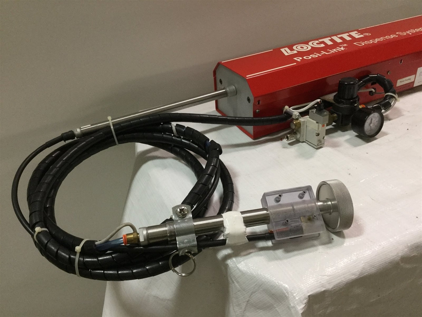 Used Loctite 98378 Posi-Link Actuator 5-25 w/ Handheld Dispensing Head 90-260VAC