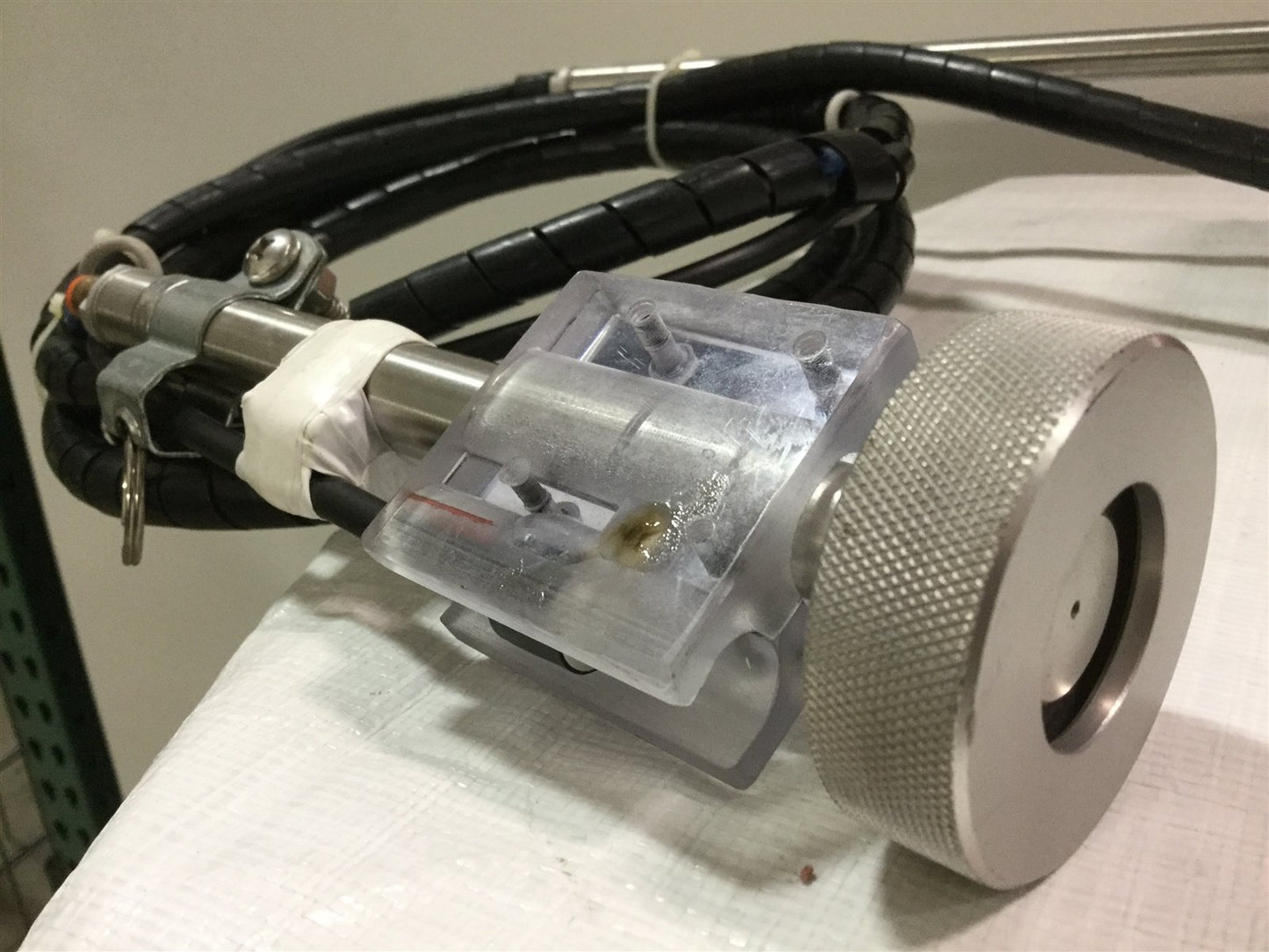 Used Loctite 98378 Posi-Link Actuator 5-25 w/ Handheld Dispensing Head 90-260VAC