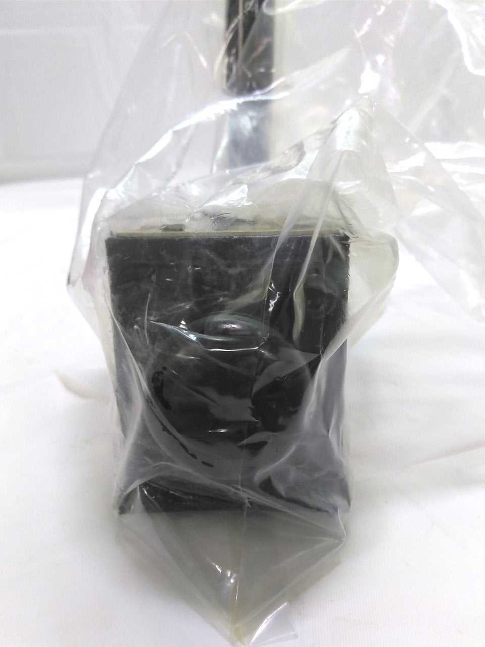 New Parker D1VL4NV Direct Operated Control Valve, CETOP 03, NFPA D03, 5000 PSI