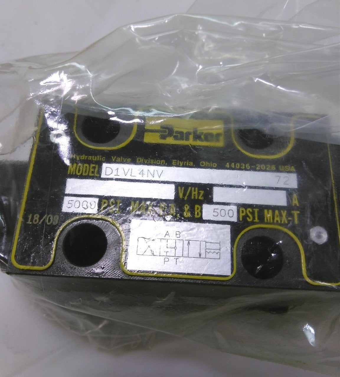 New Parker D1VL4NV Direct Operated Control Valve, CETOP 03, NFPA D03, 5000 PSI