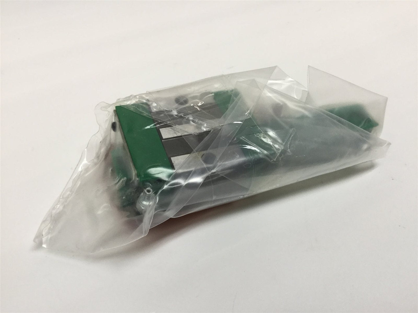 New Lot of 2 New INA Schaeffler KWVE15-B-ESC V2-G1 Linear Carriage Ball Bearing 15mm