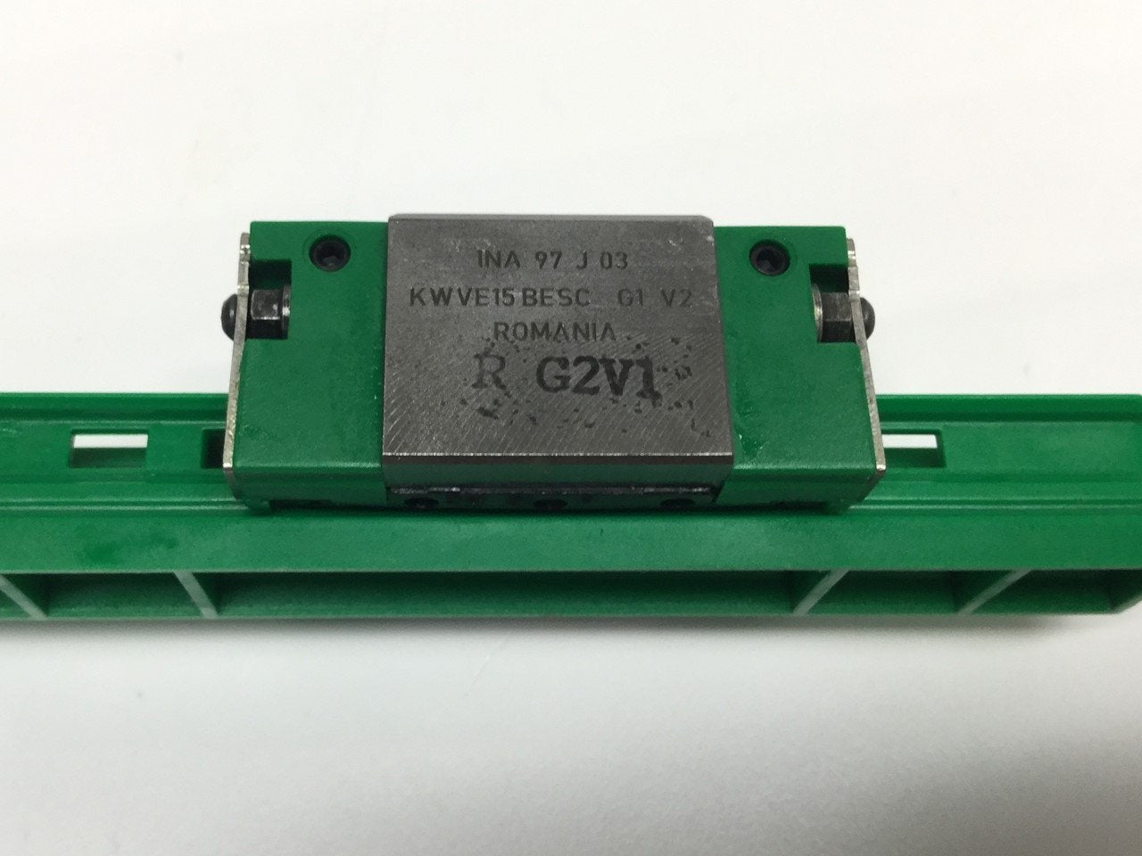 New Lot of 2 New INA Schaeffler KWVE15-B-ESC V2-G1 Linear Carriage Ball Bearing 15mm