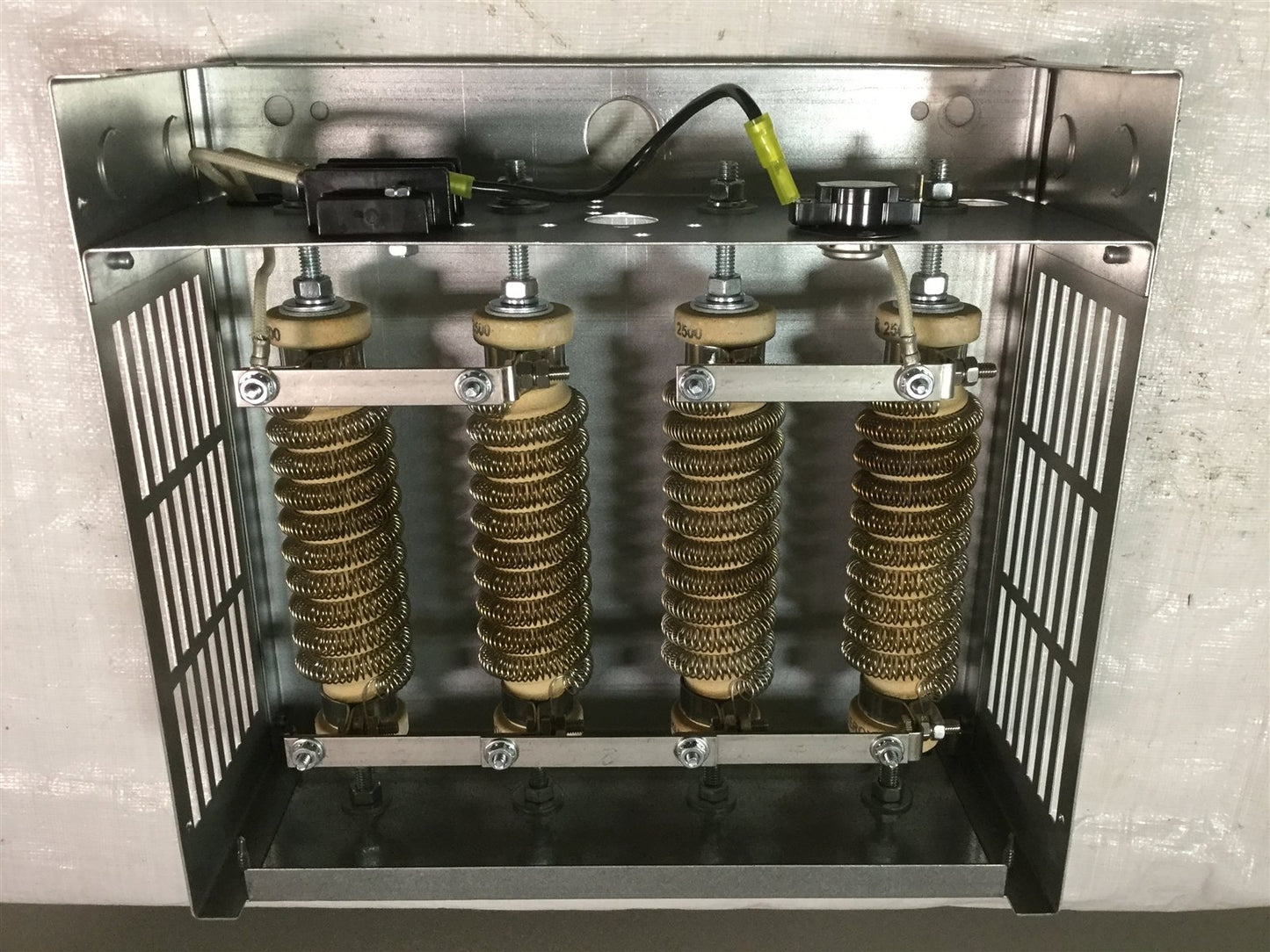 New – Open box NEW Powerohm WR 2500 Wire Wound Heating Element Box 2200W w/60T Limit 240VAC