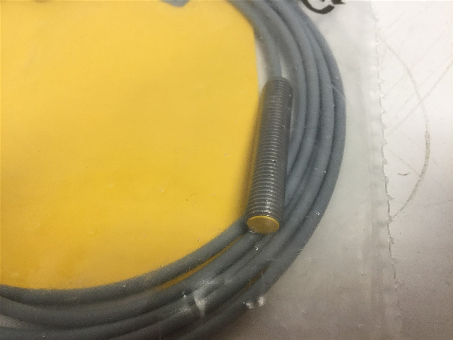 New Turck Bi2-EG08-VP6X Inductive Proximity Switch, Voltage: 10-30VDC, PNP