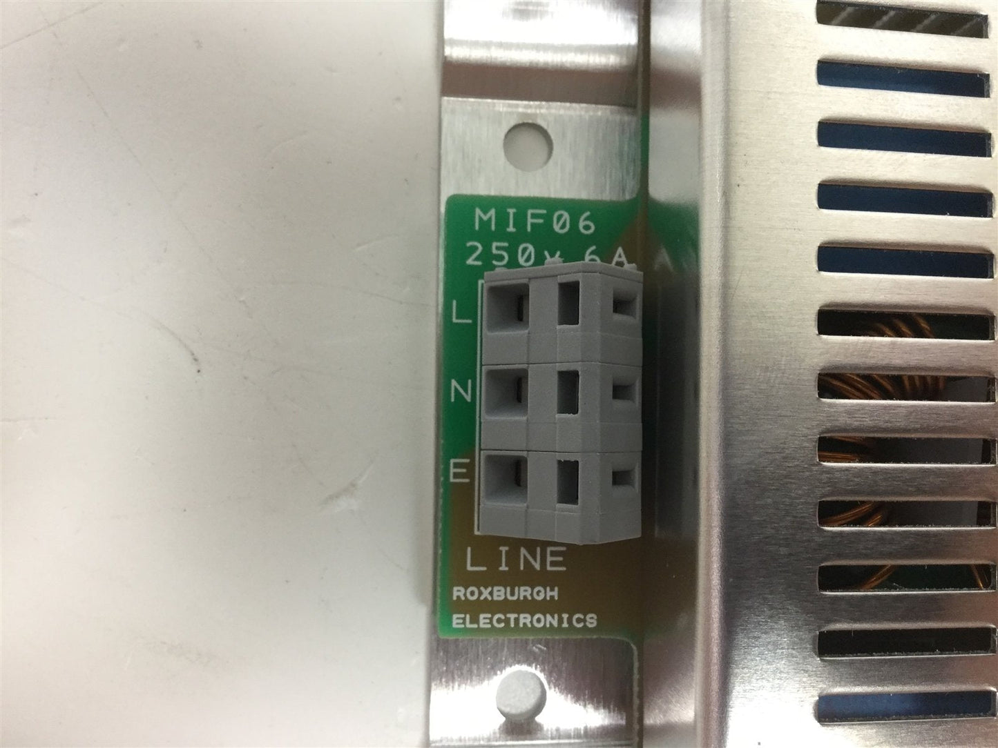 New Allen Bradley 2090-UXLF-106 Ser A Drive Filter 250VAC 6A Single Phase