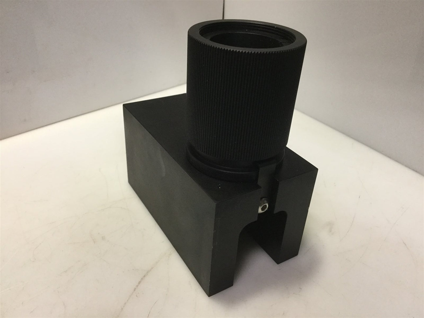 Used Melles Griot 052060 Turning Mirror Optical Laser Right-Angle 90-Degree w/ Lens