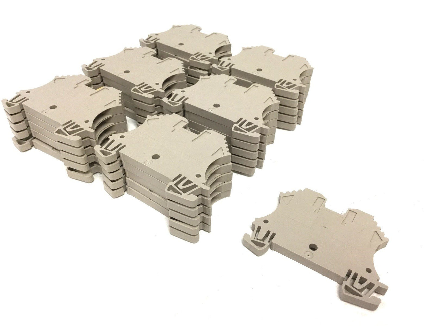 Used Lot of 31 Weidmuller WDU 2.5 2,5 W-Series Terminal Blocks, Voltage: 800V, 24A