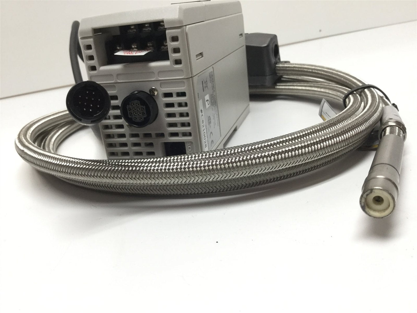 Used Keyence SJ-M201 Static Eliminator Controller w/ SJ-M021G Spot Type Ionizer 2m