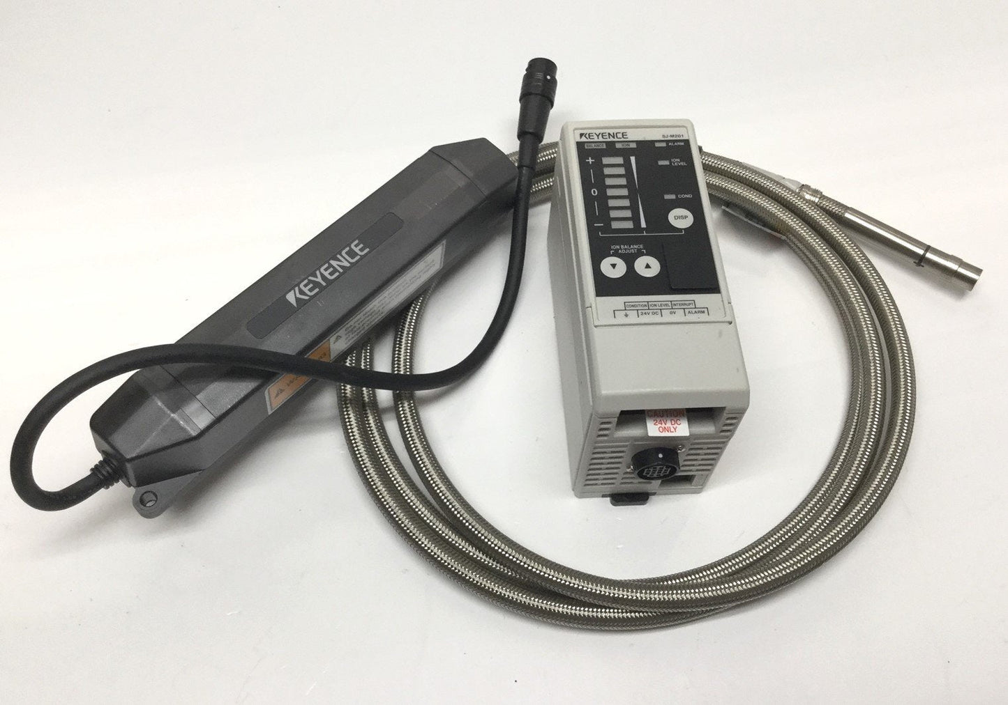 Used Keyence SJ-M201 Static Eliminator Controller w/ SJ-M021G Spot Type Ionizer 2m