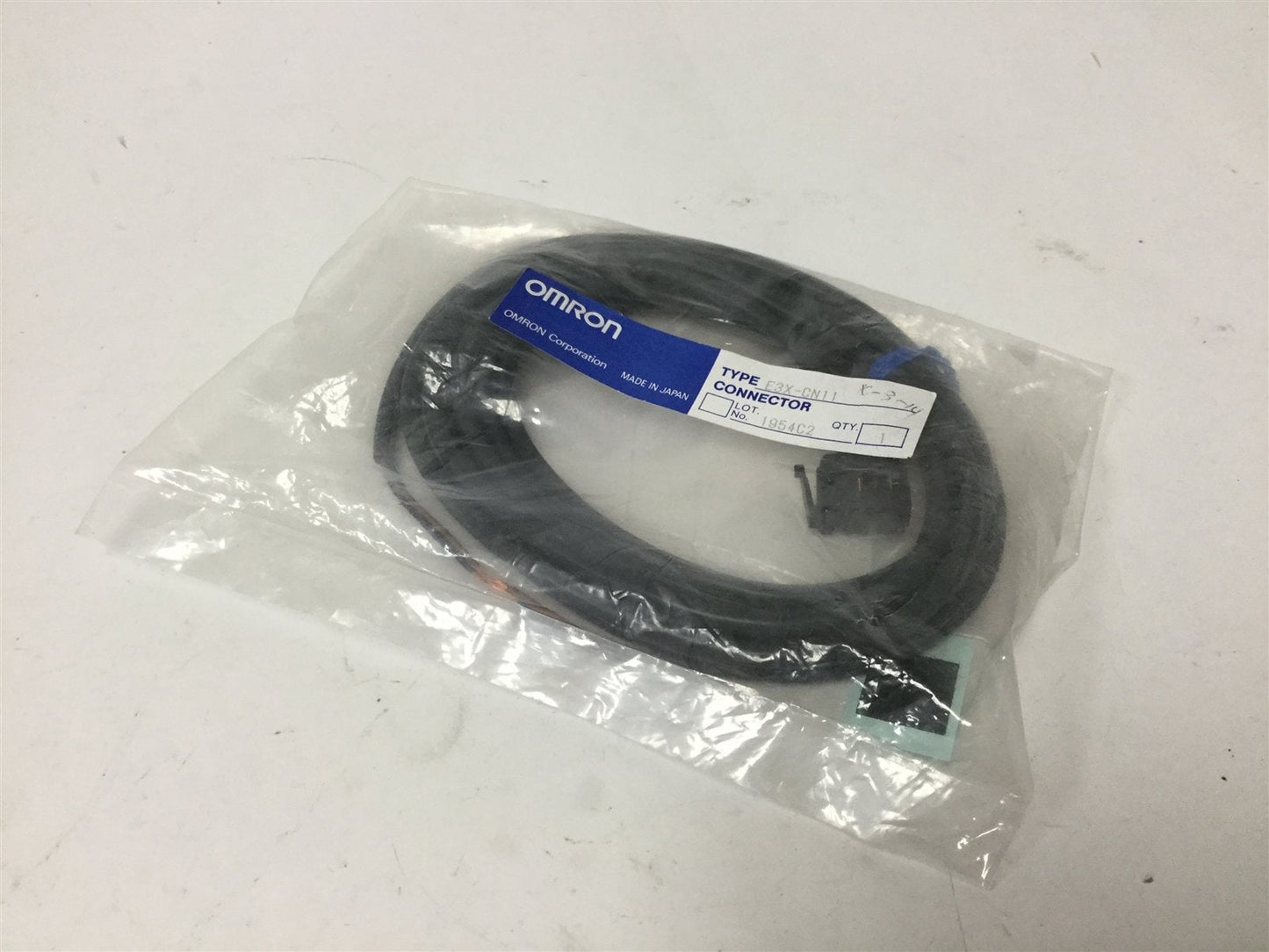 New Omron E3X-CN11 Photoelectric Sensor Connector Cable, Rating: 24VDC, 3-Wire