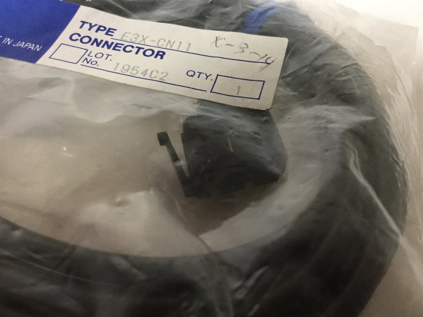 New Omron E3X-CN11 Photoelectric Sensor Connector Cable, Rating: 24VDC, 3-Wire