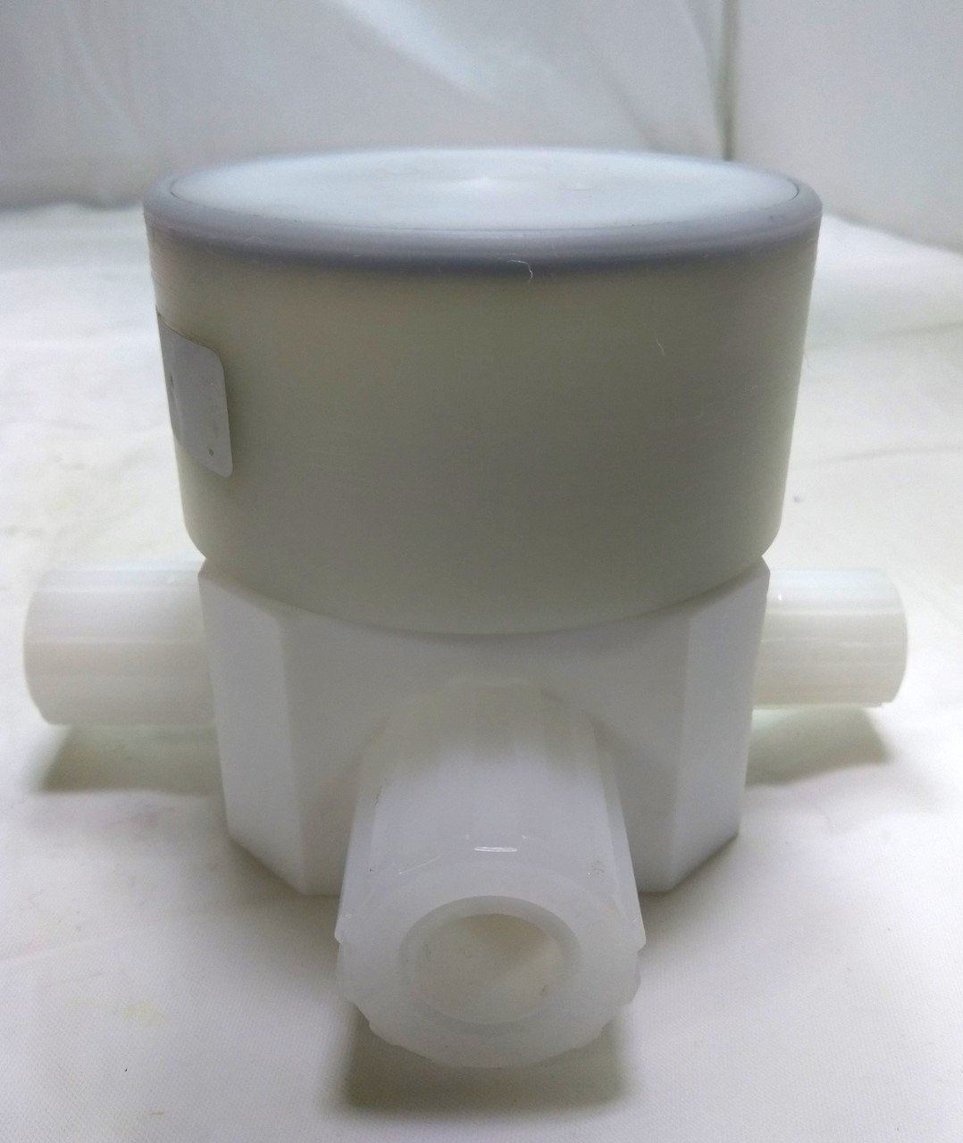 New Parker PV-8-66128-2 Partek Sampling Valve, 4 Way NC 1/2, 3/4" Parflare 60PSI PFA