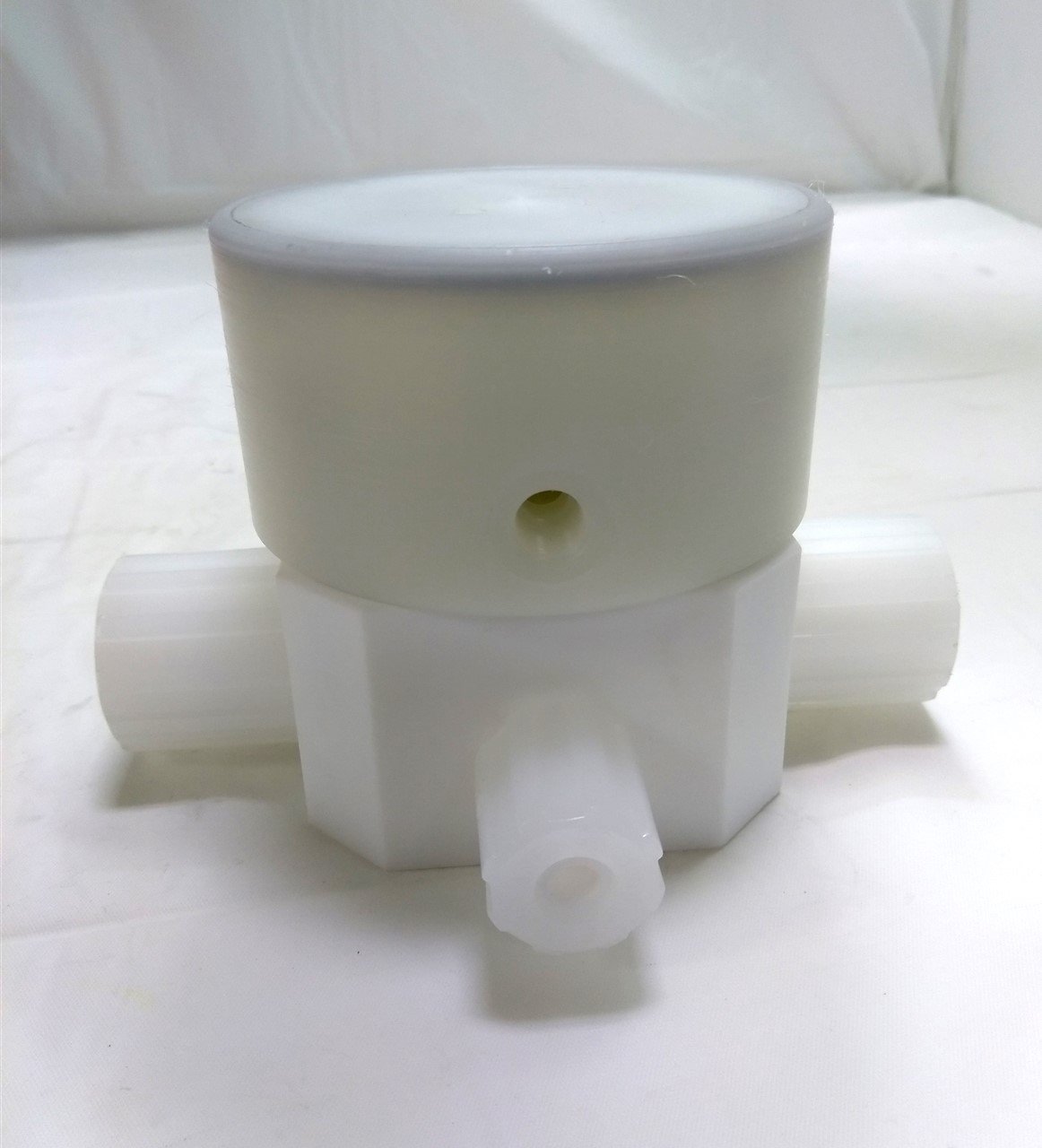 New Parker PV-8-66128-2 Partek Sampling Valve, 4 Way NC 1/2, 3/4" Parflare 60PSI PFA