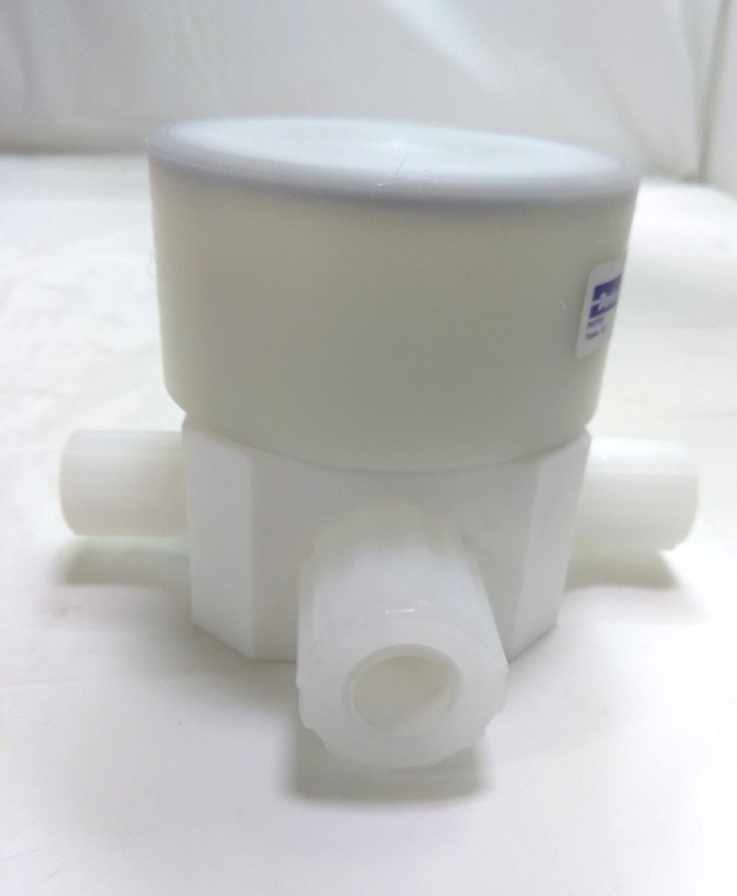 New Parker PV-8-66128-2 Partek Sampling Valve, 4 Way NC 1/2, 3/4" Parflare 60PSI PFA