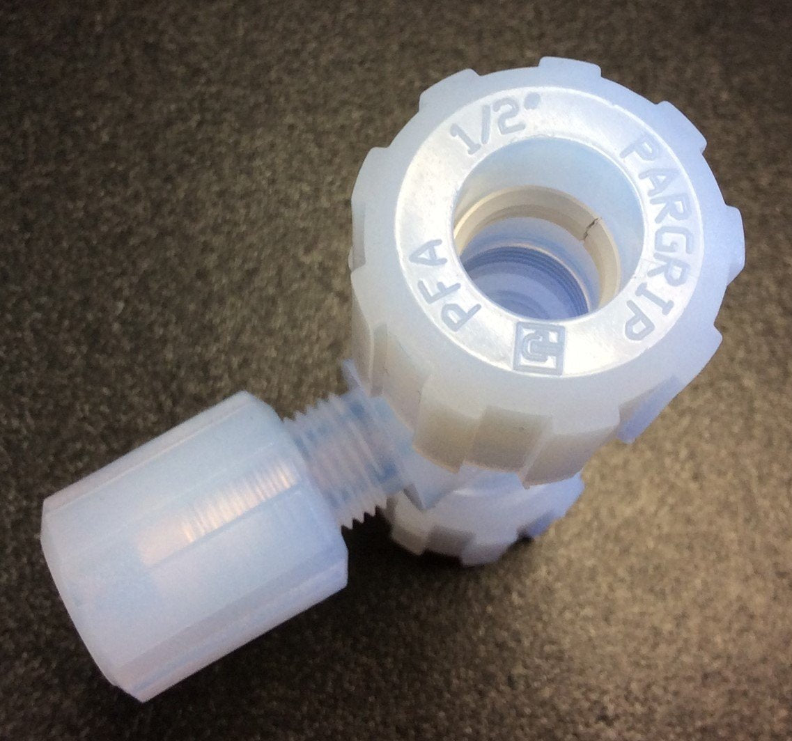 Used Parker GTCR-884 Pargrip Tee Connector Reducer, 1/2" x 1/4" x 1/2" Tube Size, PFA