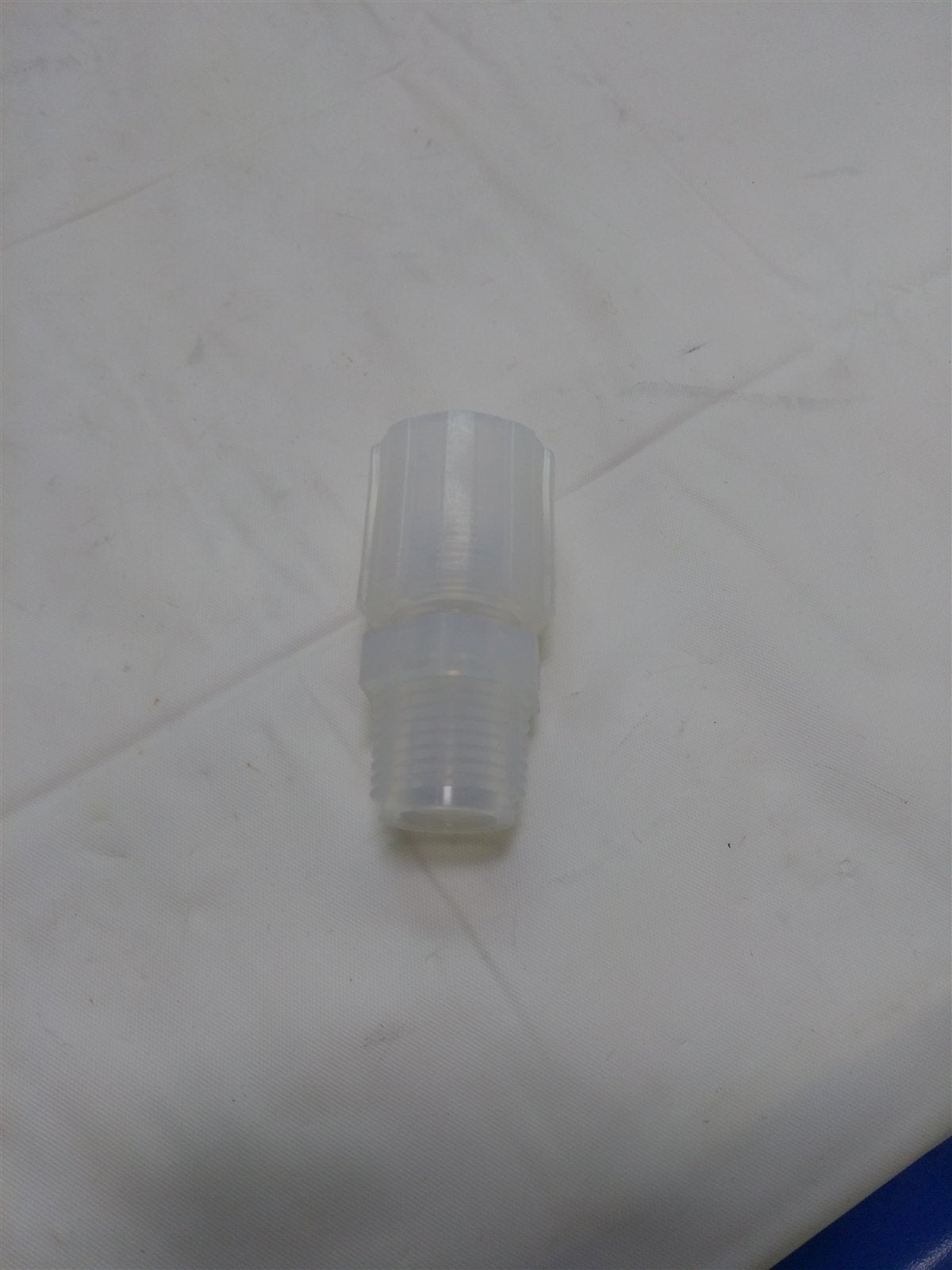 Used Parker GAMS-88 Pargrip Adaptor Straight Male, 1/2" Tube Size to 1/2" NPT, PFA