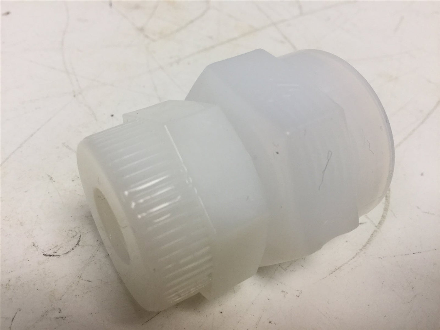 New Lot of 4 New Saint Gobain IMP812UAF Grab Seal Adapter, OD Tube: 1/2" Ports: 3/4"