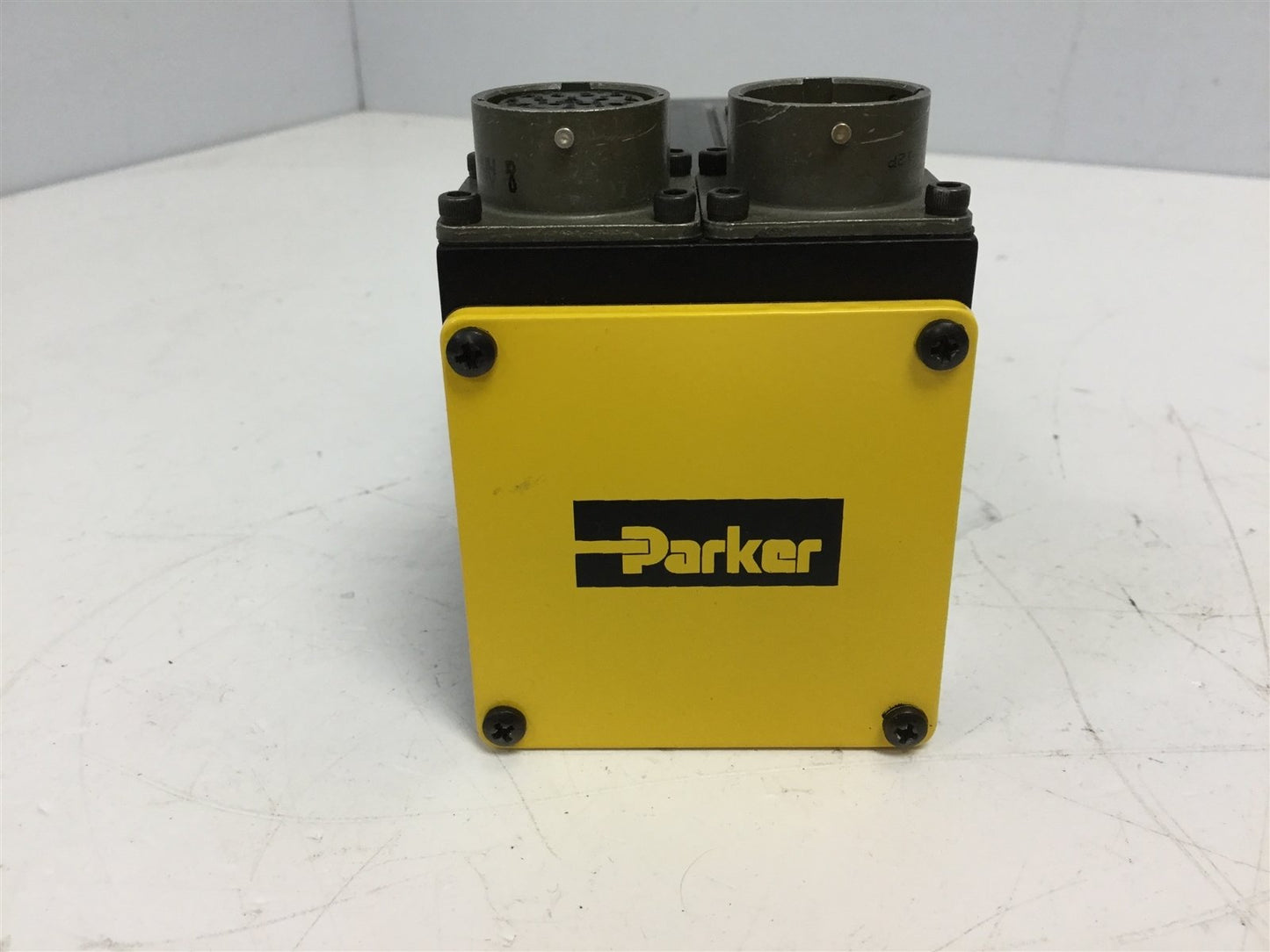 Used Parker Compumotor SM233BE-TTQN Servo Motor Voltage: 340 V, Amperage: 4.1 A