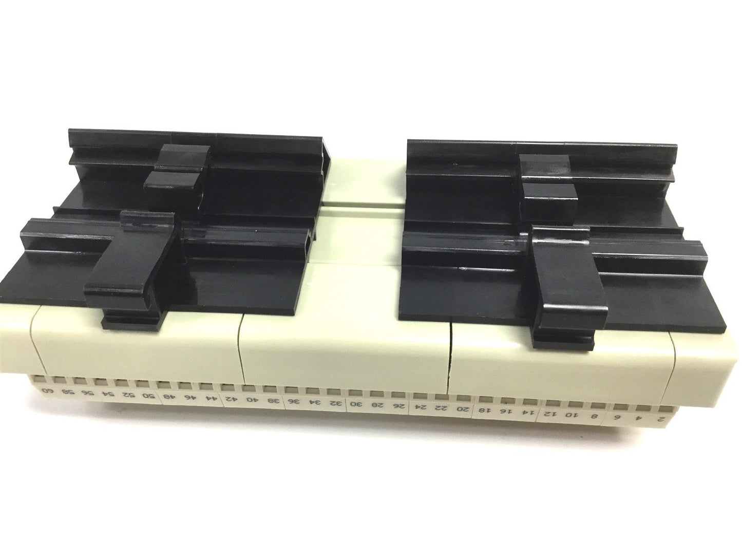 Used Wieland Electric 87.210.2211.3 Ribbon Cable IDC Header to 60 Screw Terminals