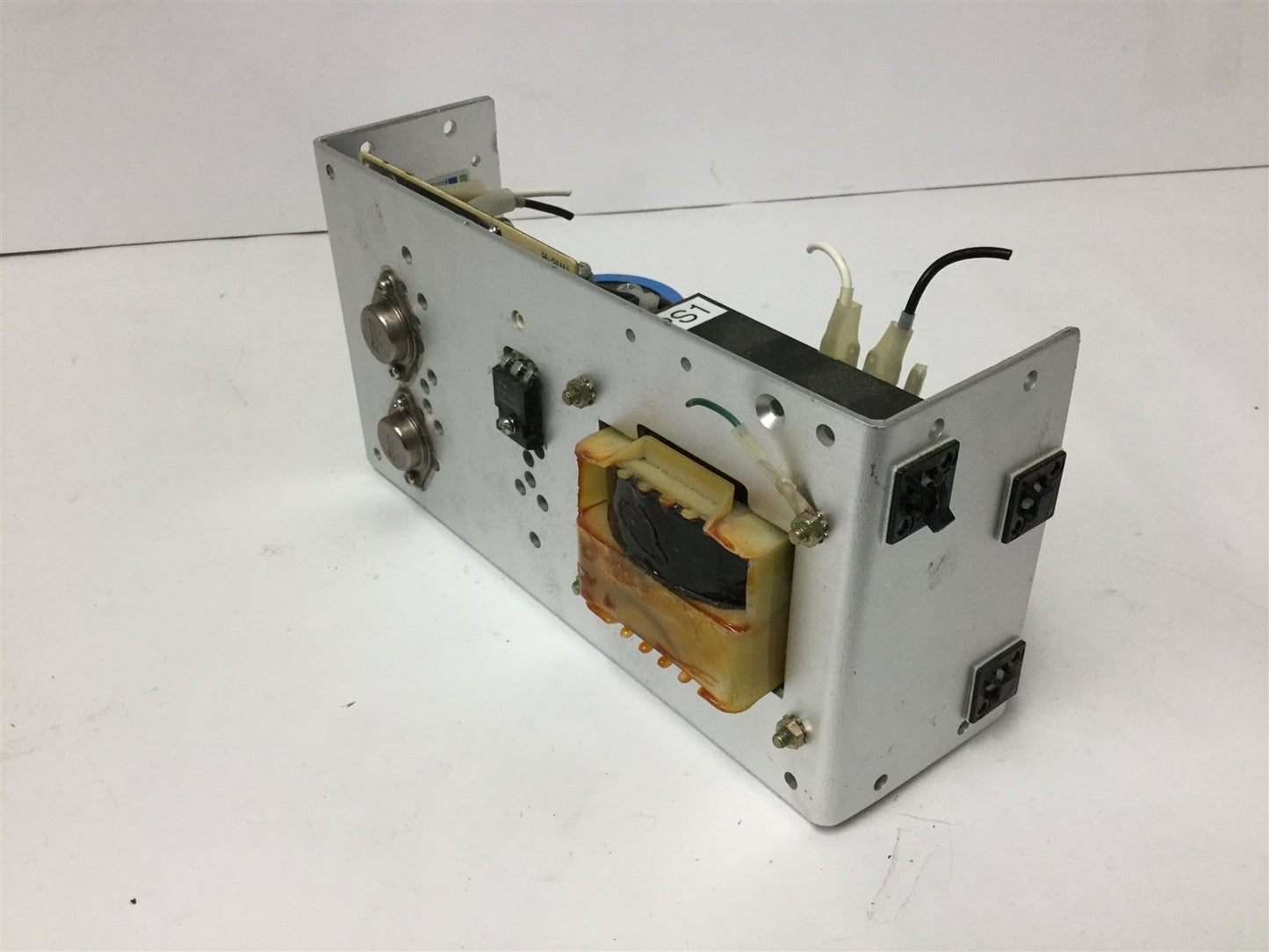 Used Sola SLS-24-048 Power Supply, Input: 100/120/220/230/240VAC, Output: 24VDC 4.8A