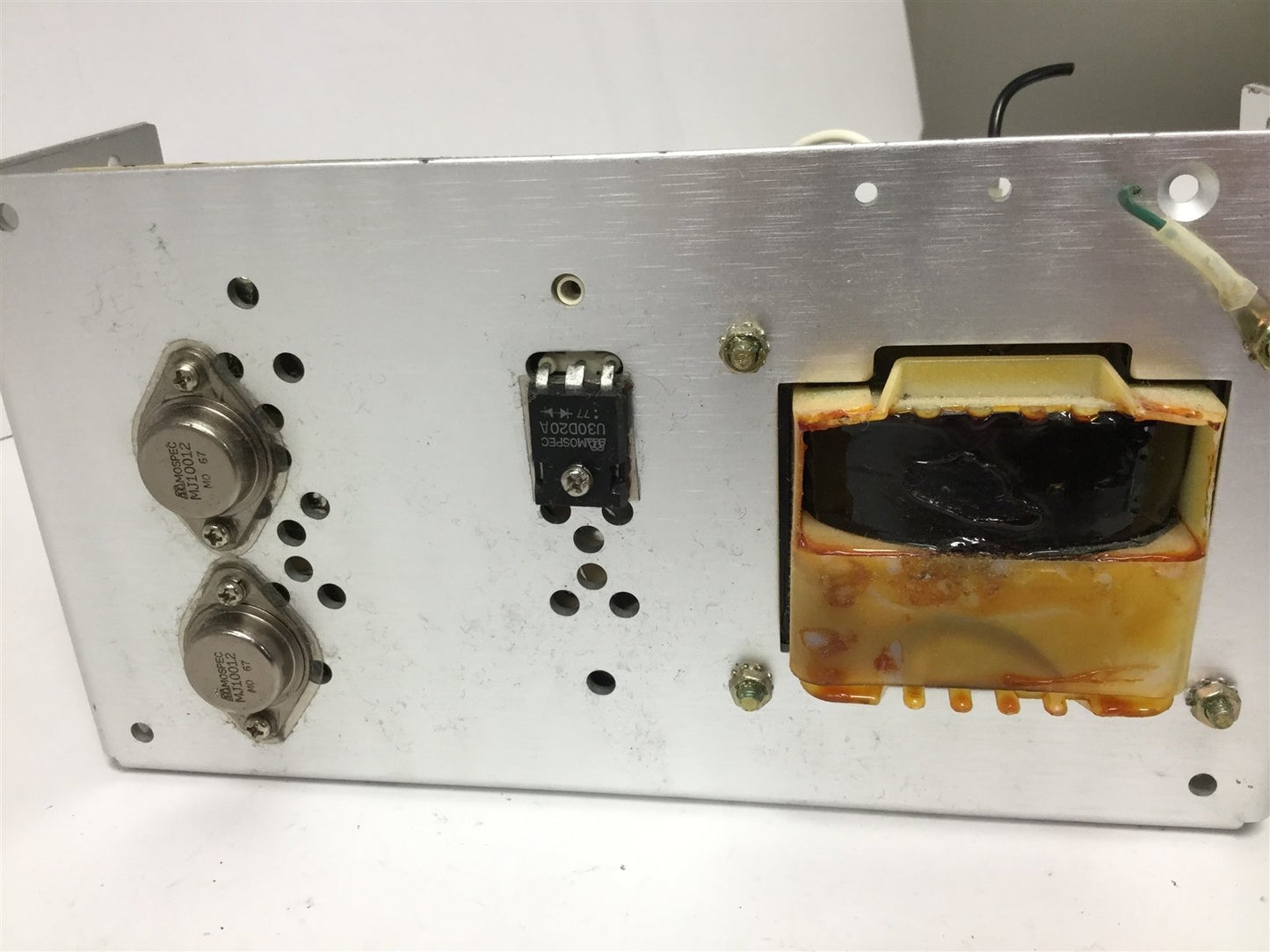 Used Sola SLS-24-048 Power Supply, Input: 100/120/220/230/240VAC, Output: 24VDC 4.8A