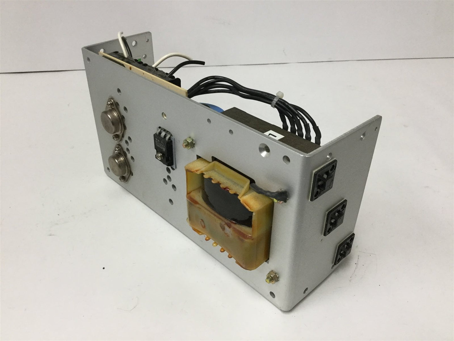 Used Sola SLS-24-048T Power Supply, Input: 100/120/220/230/240VAC, Output: 24VDC 4.8A