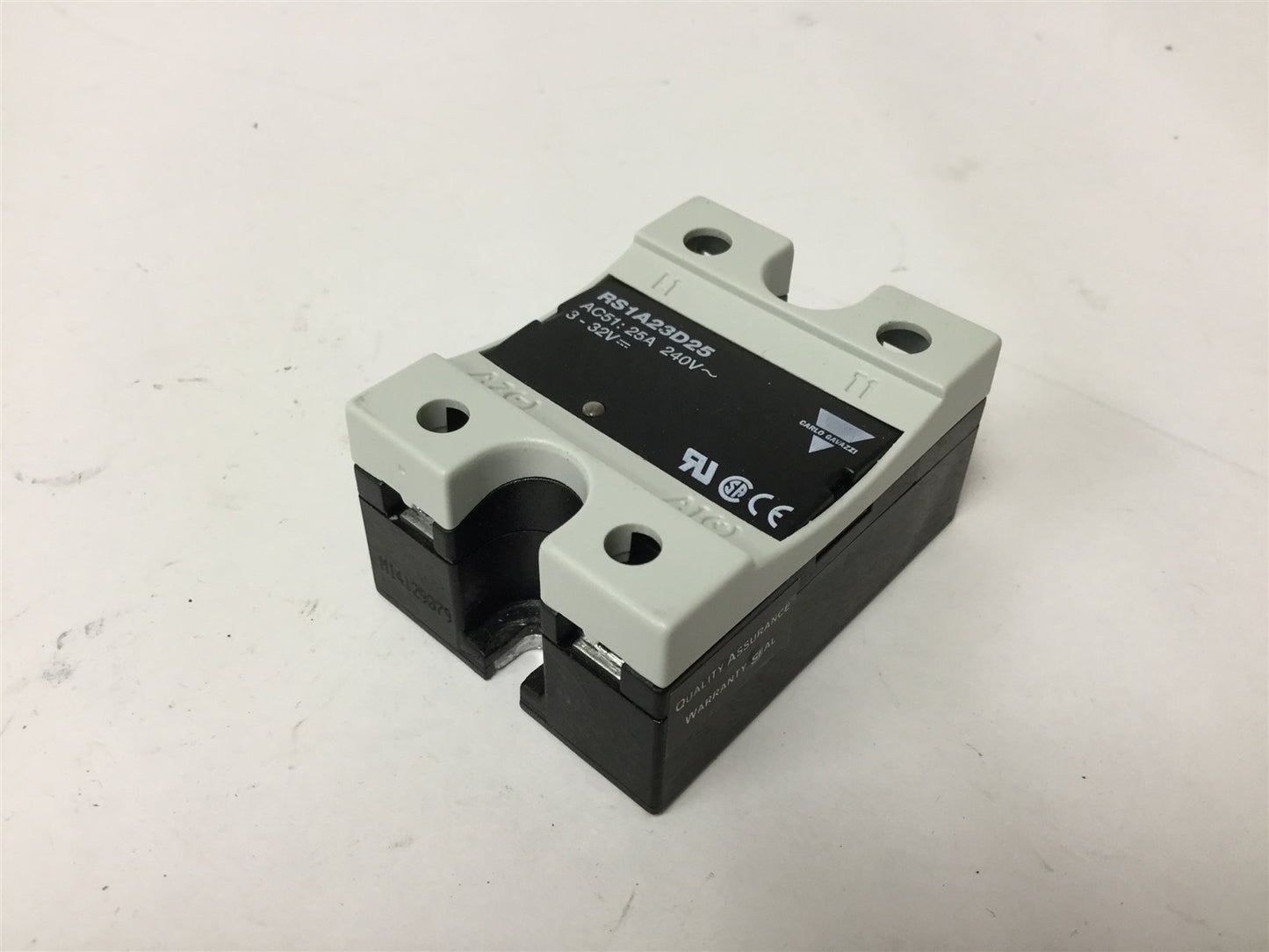 Used Carlo Gavazzi RS1A23D25 Solid State Relay, Control: 3-32VDC, Contact: 240VAC 25A