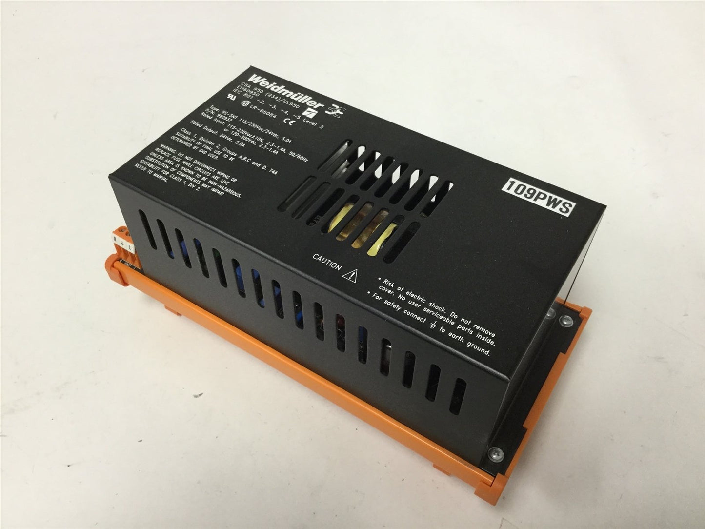 Used Weidmuller 990937 Power Supply, Input: 115-230VAC 120-300VDC, Output: 24VDC 5A