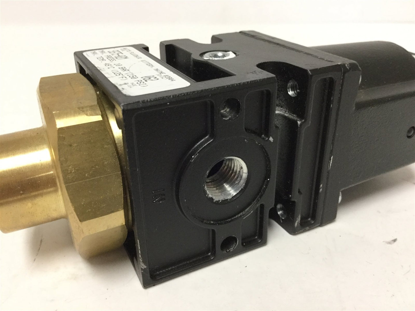 Used Parker Watts SS75-02M Soft Start Valve, Pressure: 150psi, *Missing Solenoid Coil