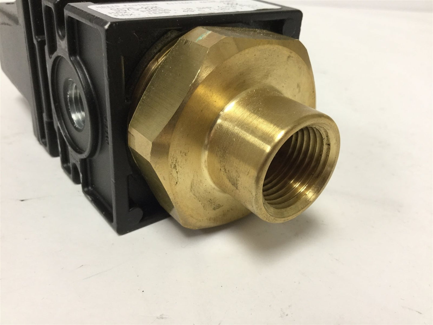 Used Parker Watts SS75-02M Soft Start Valve, Pressure: 150psi, *Missing Solenoid Coil