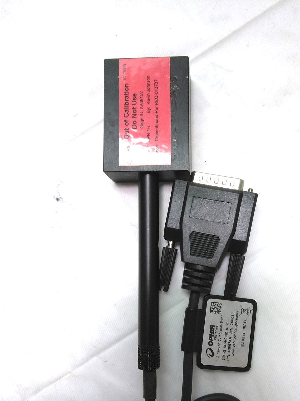 Used Ophir 1N0674A Laser Power Sensor Head, DB15 Connector, Sensing Area 1 1/8²"
