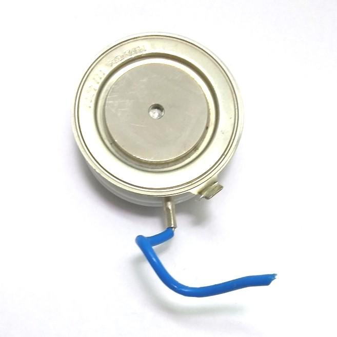 Used Dynex Rivett DT34-600-418 Power Transistor, D 1.64" x H .58"