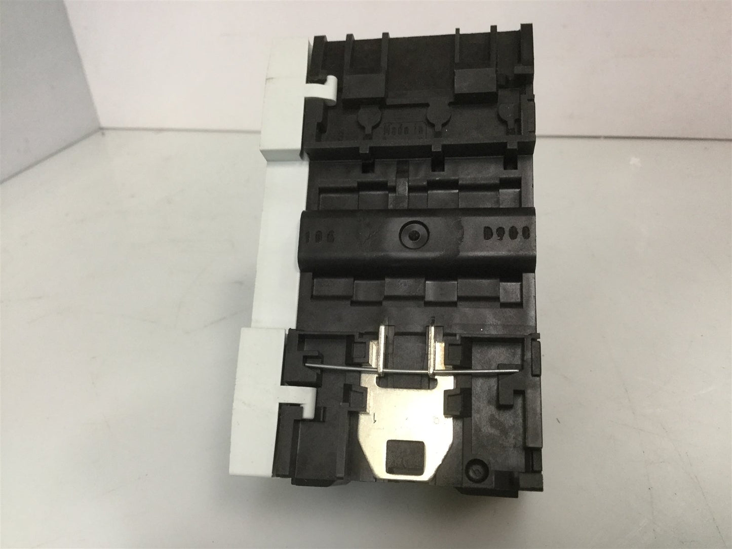 Used Moeller PKZMO-1,6 Manual Motor Starter 0-1.6A w/ Aux Block NHI11-PKZ0 6A
