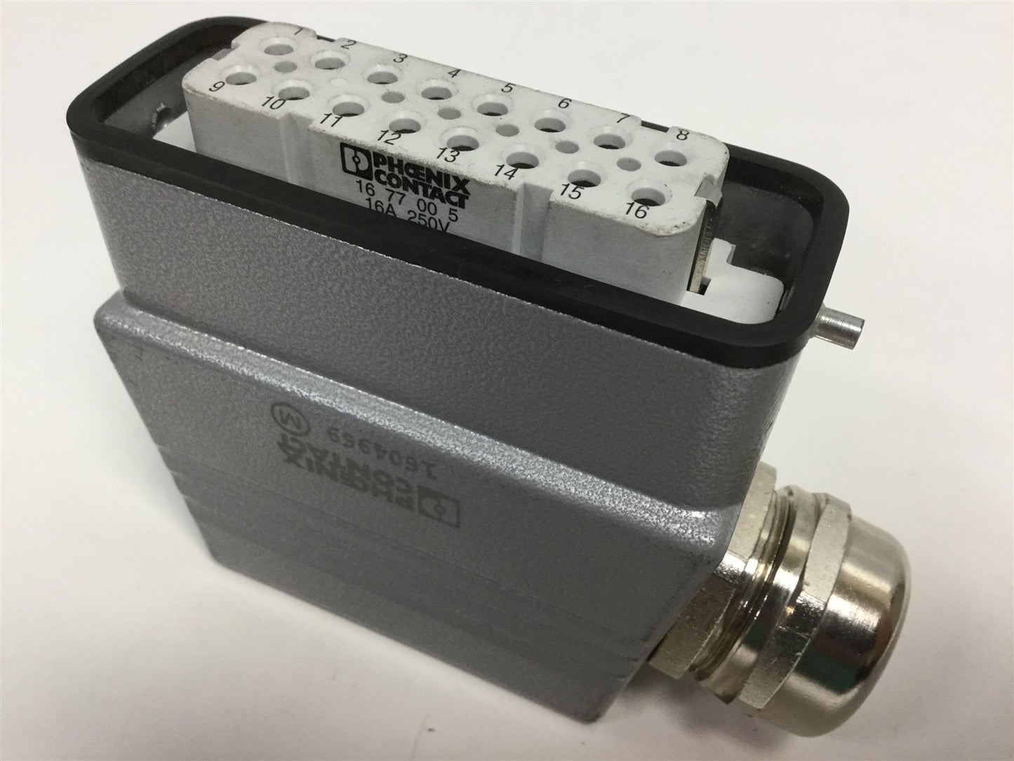 Used Phoenix Contact 1604969 1677005 Heavy Sleeve Housing and Power Connector 16-EBUS